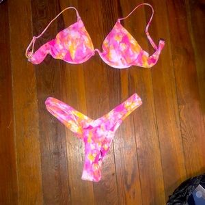 Women’s bathing suit